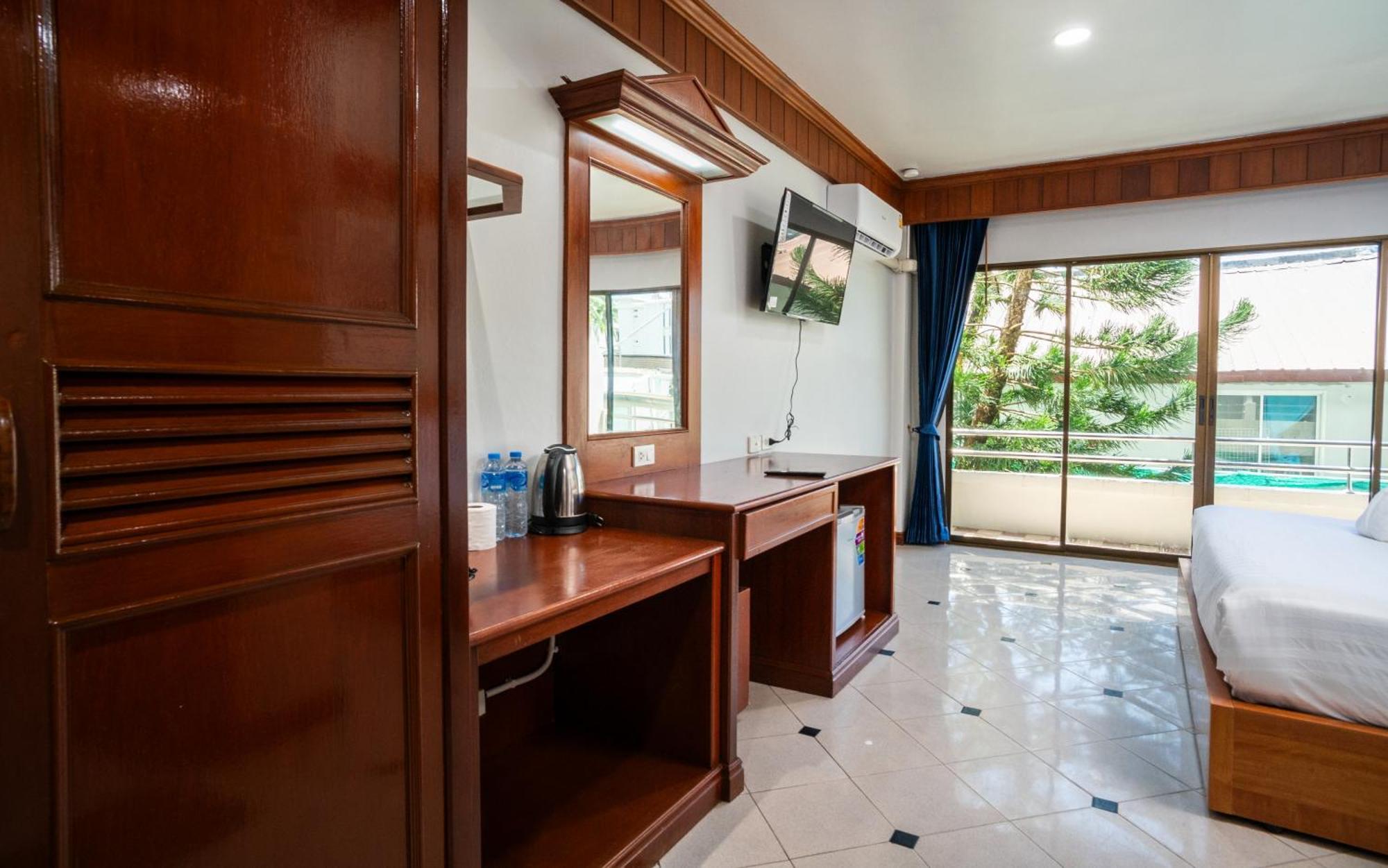 Gp House Phuket Patong Beach Luaran gambar